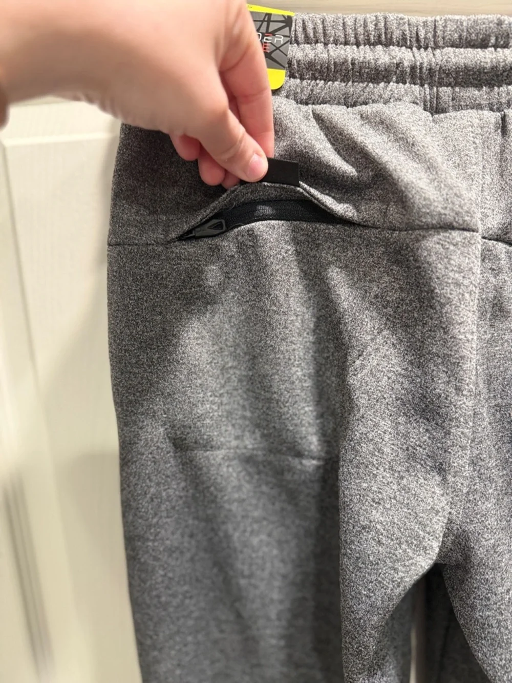 NWT Men’s Spyder Active Jogger Grey-Small - Picture 10 of 16